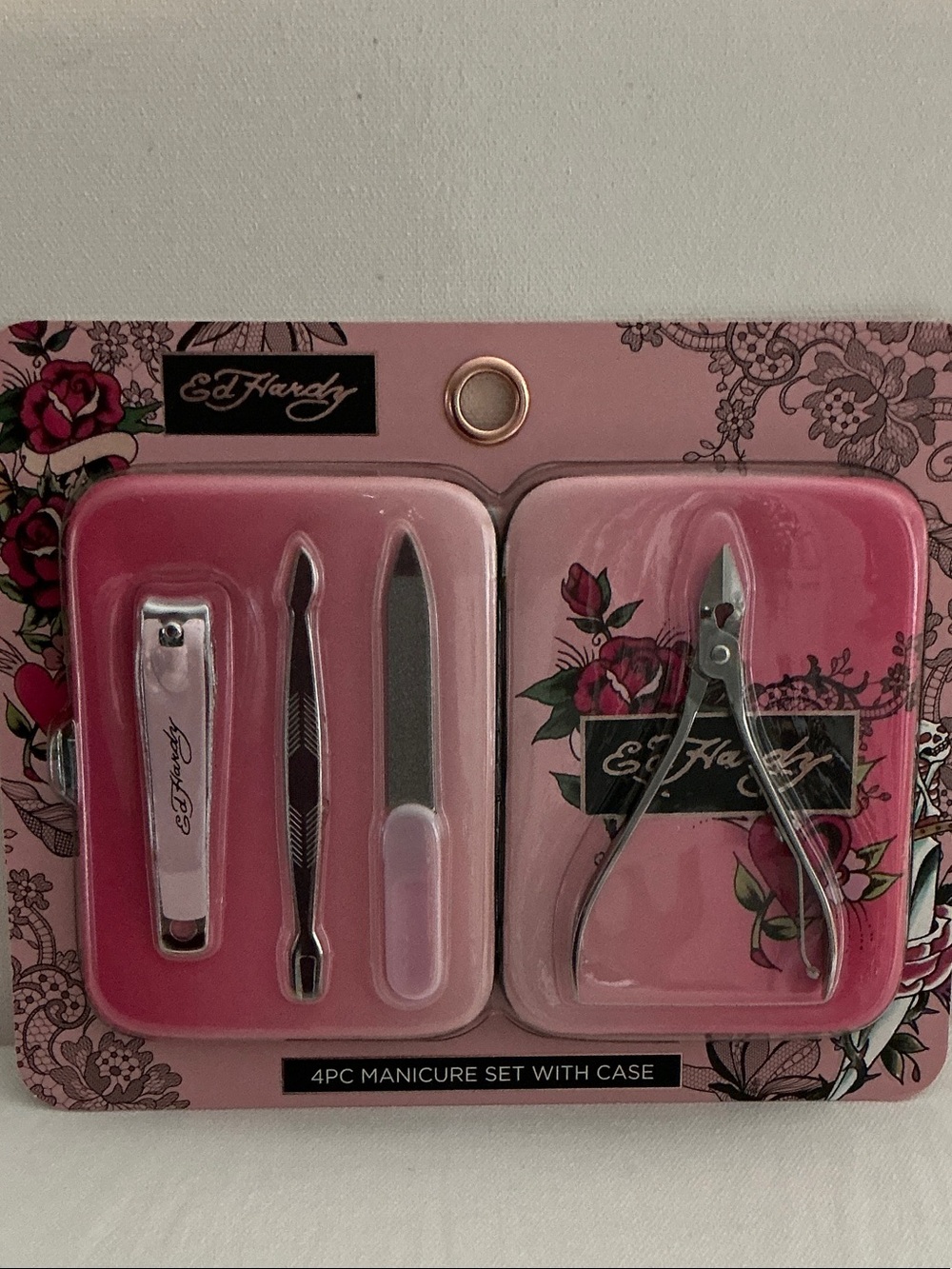 Ed Hardy (4) Ladies (4) Piece Manicure Set with Case.